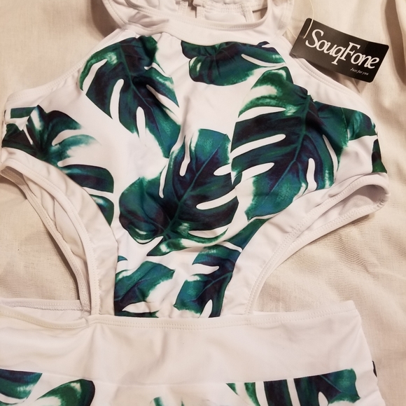 NWT  JUNGLE FUN MONOKINI SEXY HUG EVERY CURVE ATTENTION GETTING SWIM SUIT - Picture 4 of 9